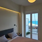 Grace Seaside Апартаменты *