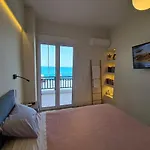 Διαμέρισμα Grace Seaside *