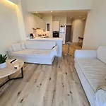 Апартаменты Grace Seaside Лоутраки