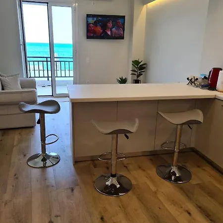 Grace Seaside Apartment *